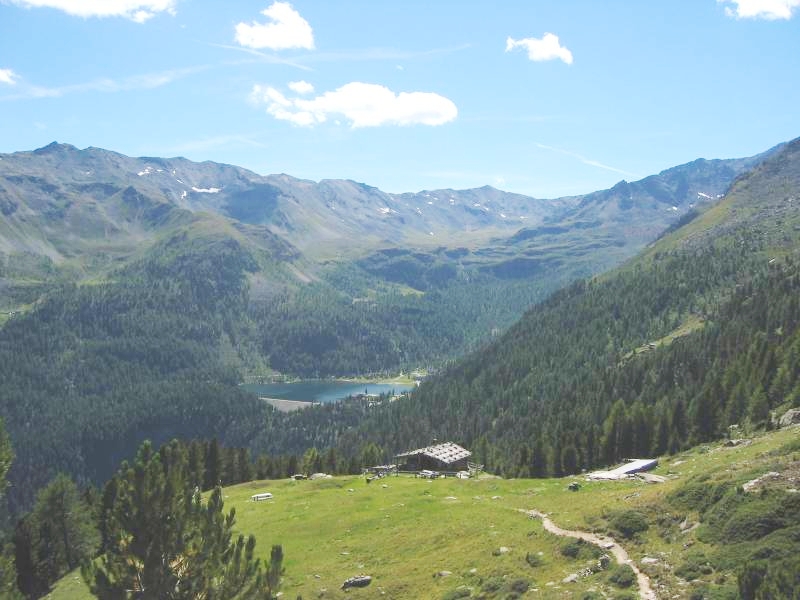 Weissbrunnsee Ultental.jpg